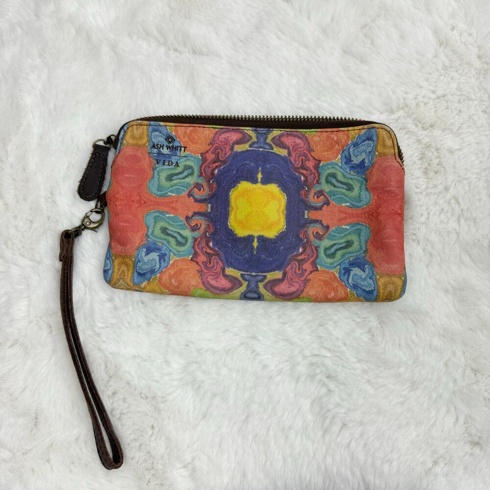 VIDA Clutch Wristlet Leather‎ Zipper Ash Whitt by VIDA